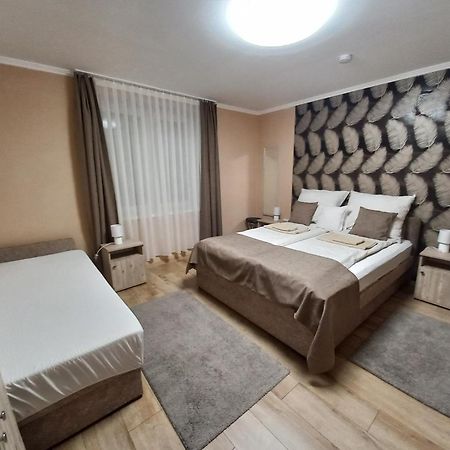 Ilona Apartman Gyula Exterior foto